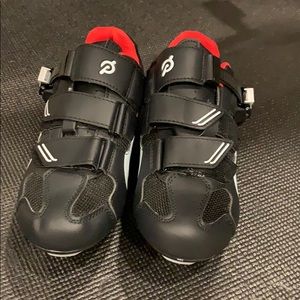 Peloton Cycling Shoes size 7 -38 equals woman’s 7